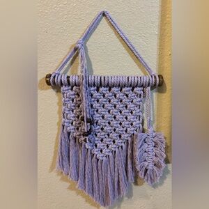 Macrame wall hanging